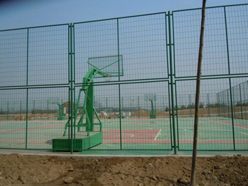 體育場(chǎng)隔離網(wǎng) 體育場(chǎng)隔離網(wǎng)