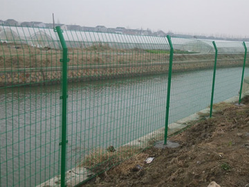 圈山地護(hù)欄網(wǎng) 圈山地護(hù)欄網(wǎng)