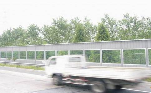 hlw_35.jpg hlw_35.jpg